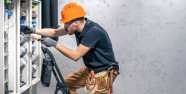 Best Local Electrician Companies  in Crandon Lakes, NJ